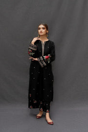 3 Pcs women’s unstitched Dhanak embroidered suit