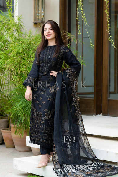 EMBROIDERED 3PC LAWN EMBROIDERED DRESS WITH CHIFFON EMBROIDERED DUPATTA  IR-201