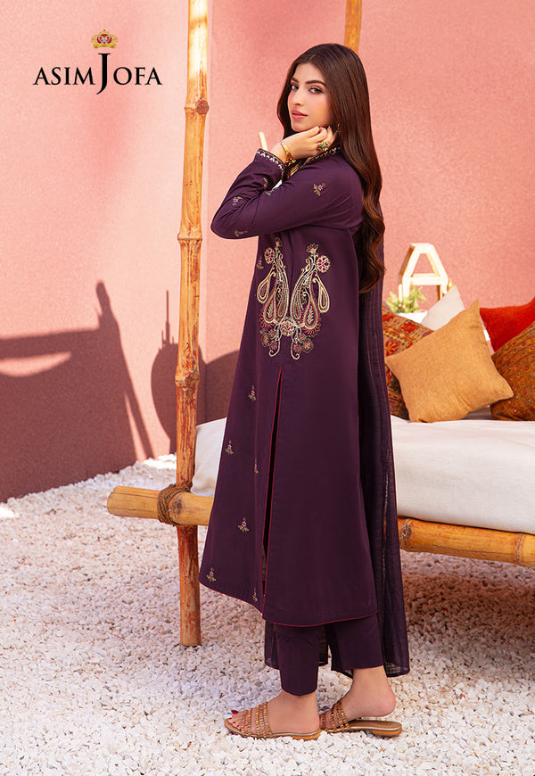 3 Pcs women’s unstitched Winter embroidered suit